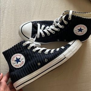 Corduroy Navy Hightop Converse Sneakers sz 9w